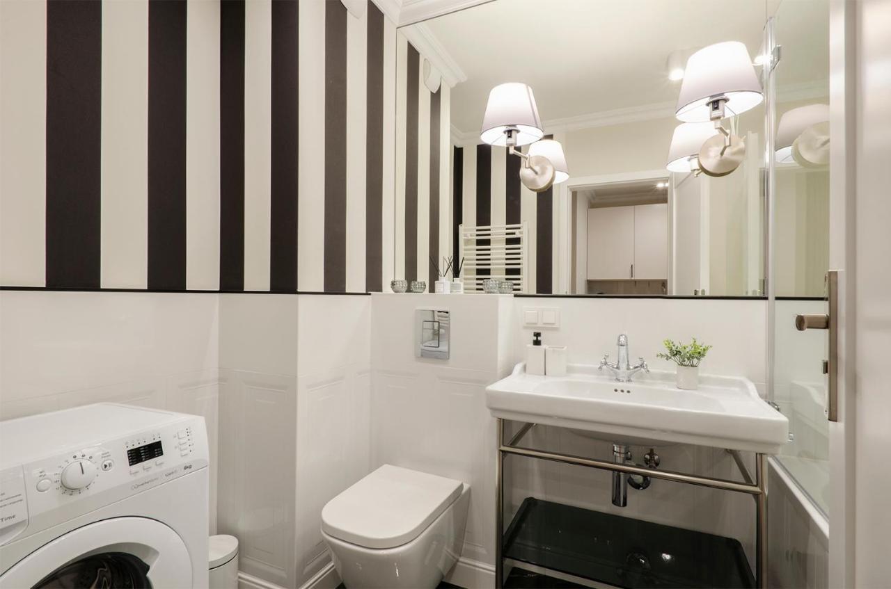 Sky Home- Rose Apartament -Manufaktura, Bezplatny Parking, Klima, Dostep Na Kod 우치 외부 사진