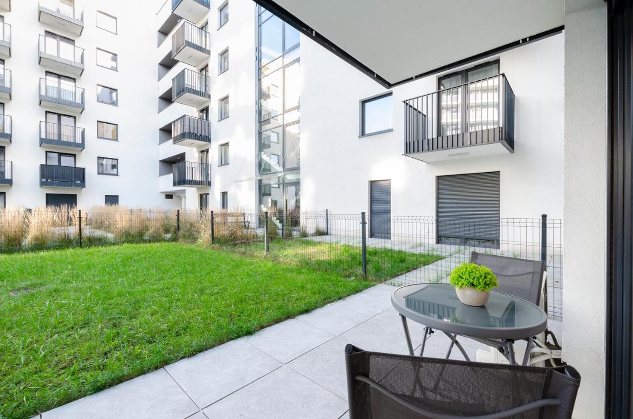 Sky Home- Rose Apartament -Manufaktura, Bezplatny Parking, Klima, Dostep Na Kod 우치 외부 사진
