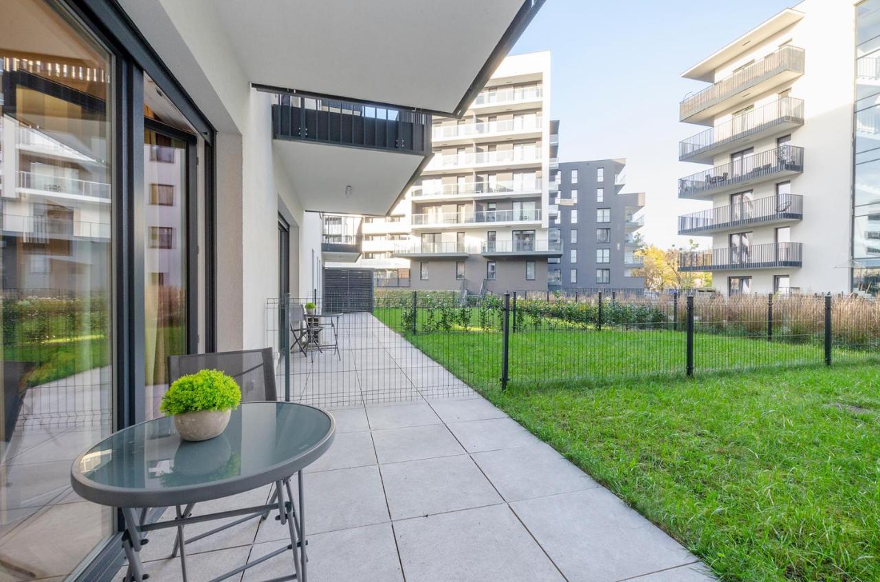 Sky Home- Rose Apartament -Manufaktura, Bezplatny Parking, Klima, Dostep Na Kod 우치 외부 사진